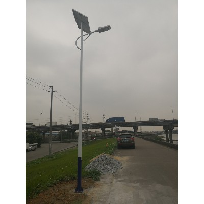 定制太阳能路灯新农村户外灯6米锂电池路灯高杆led路灯一体化